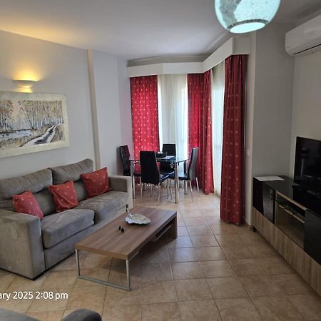 מאלגה Benal Beach Apartments מראה חיצוני תמונה