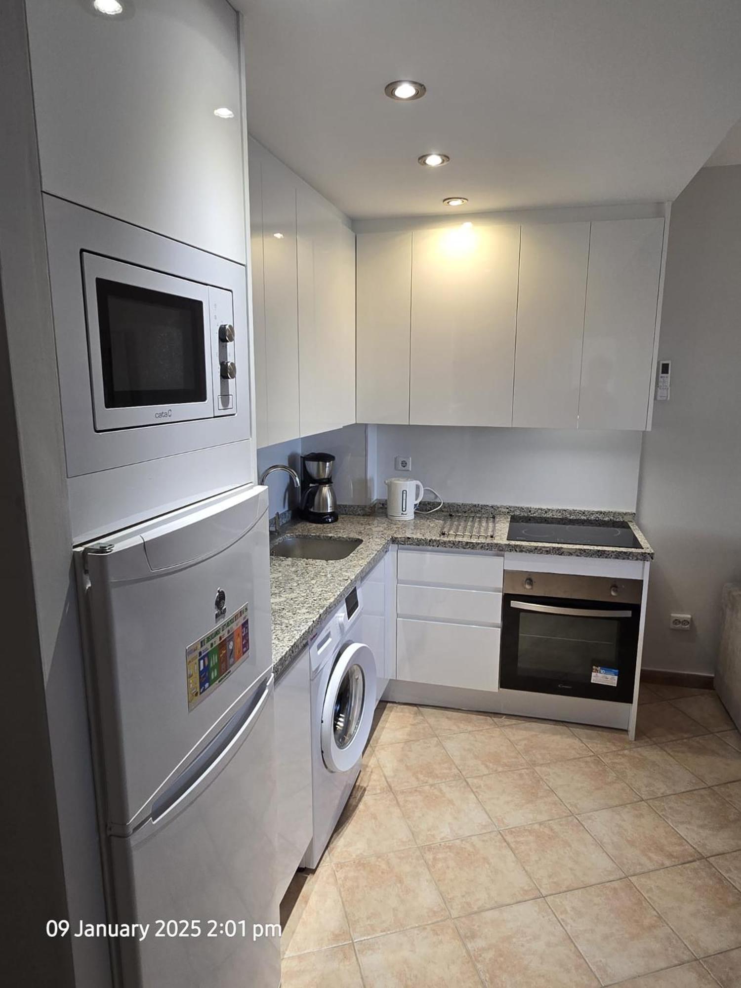 מאלגה Benal Beach Apartments מראה חיצוני תמונה