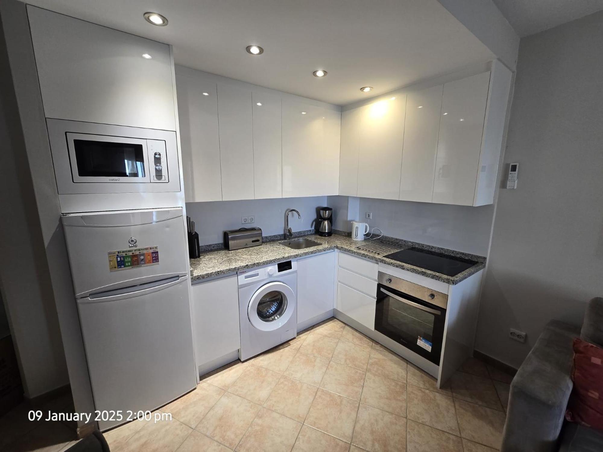 מאלגה Benal Beach Apartments מראה חיצוני תמונה