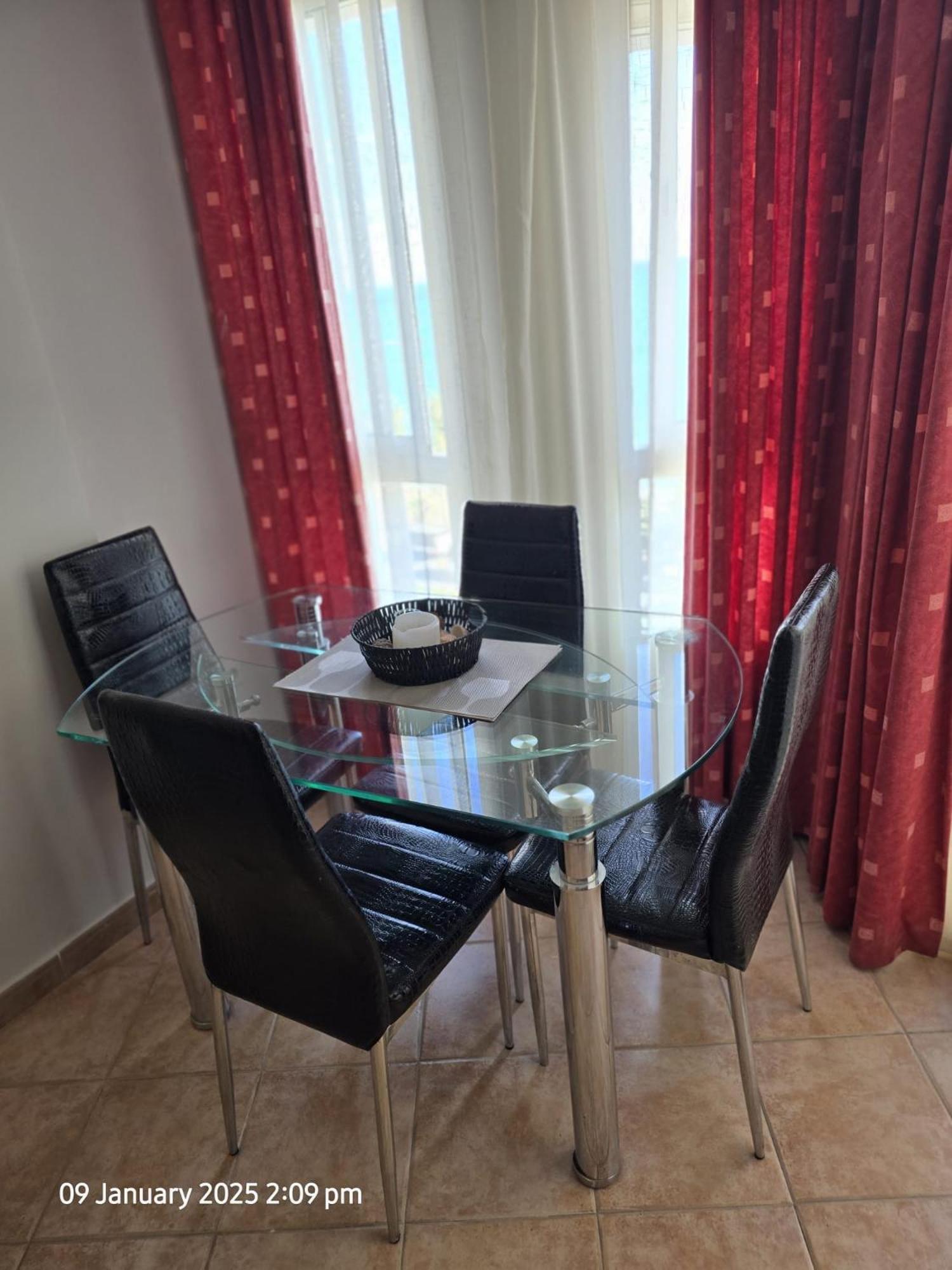 מאלגה Benal Beach Apartments מראה חיצוני תמונה