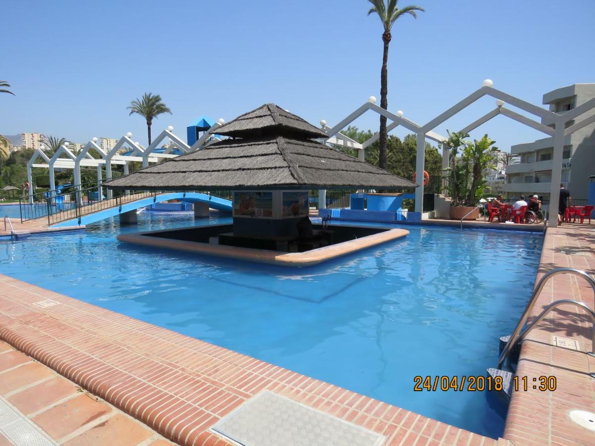 מאלגה Benal Beach Apartments מראה חיצוני תמונה