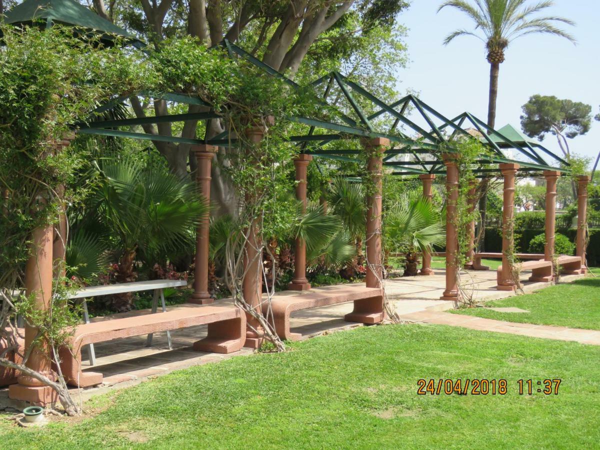 מאלגה Benal Beach Apartments מראה חיצוני תמונה