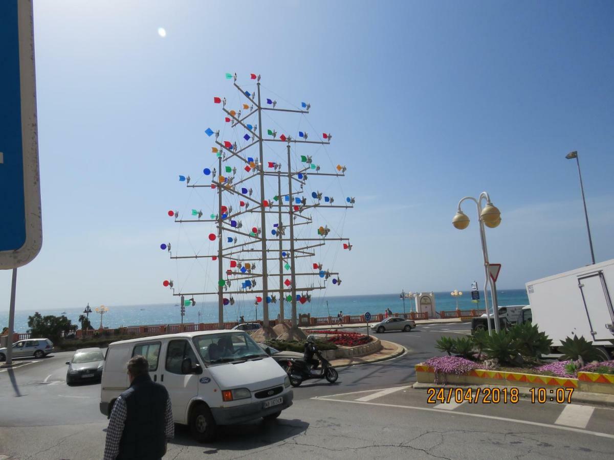 מאלגה Benal Beach Apartments מראה חיצוני תמונה