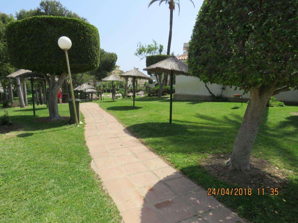 מאלגה Benal Beach Apartments מראה חיצוני תמונה